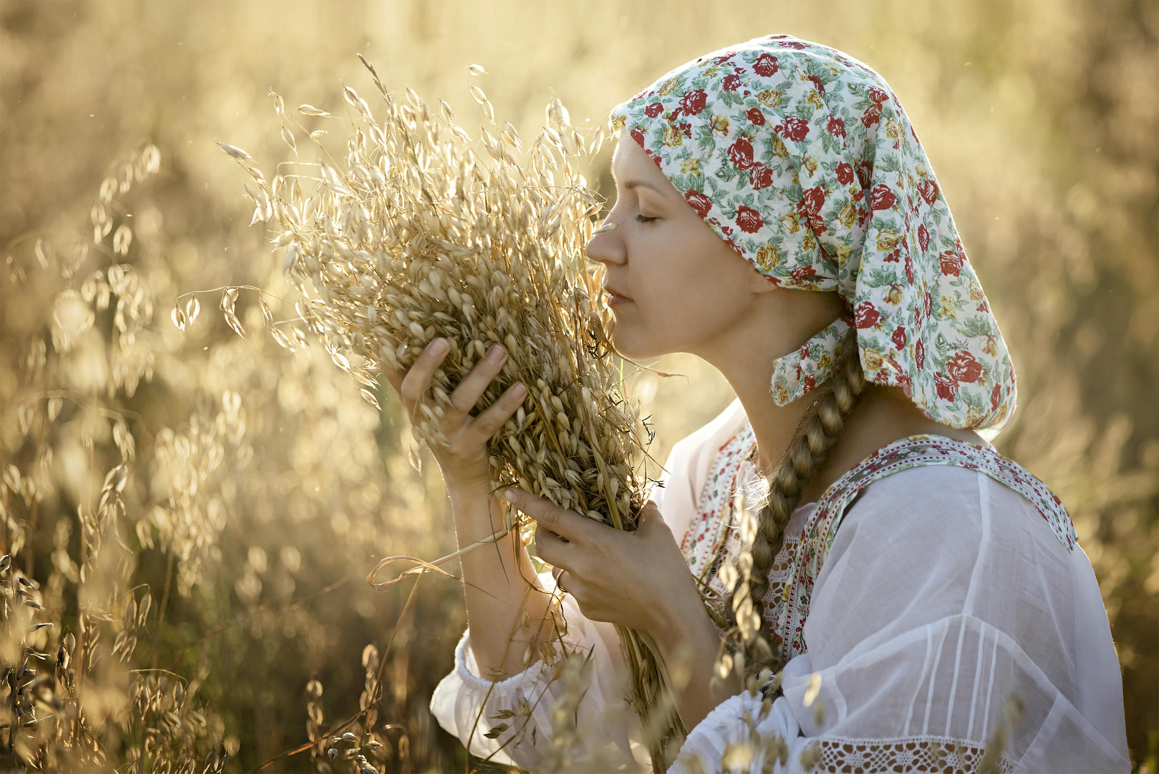 Photo Women in Slavic costumes in Seoul